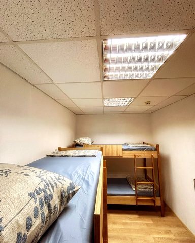 4 bed men's dormitory room
