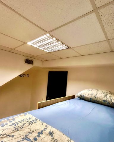 4 bed men's dormitory room